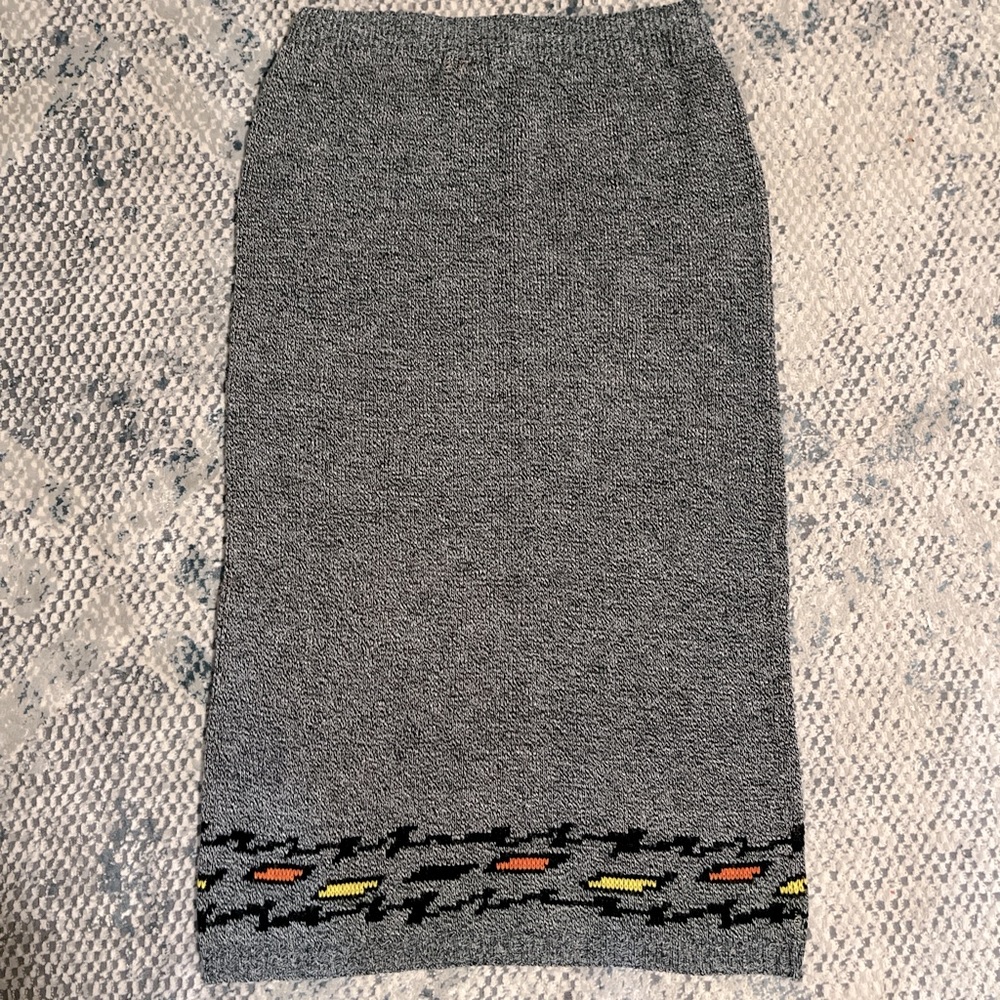 Vintage knit skirt